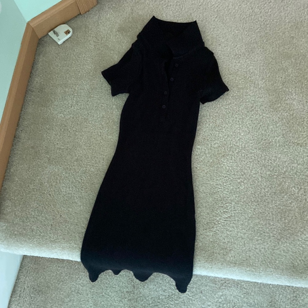 stretchy black dress